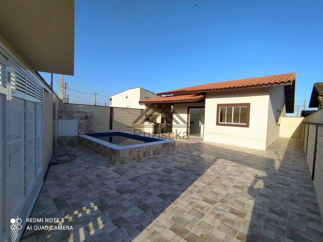 Casa para Venda em Itanhaém - 3