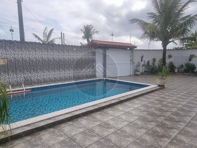CASA COM PISCINA para Venda em Itanhaém - 3
