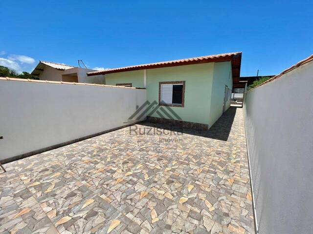 CASA COM PISCINA para Venda em Itanhaém - 3