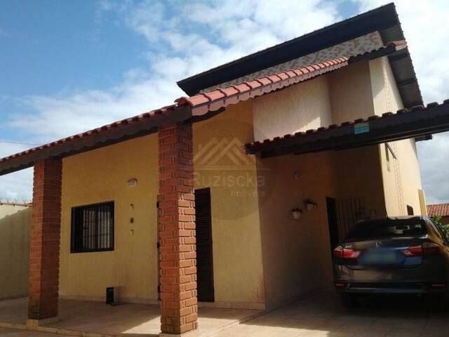 Casa para Venda em Itanhaém - 3