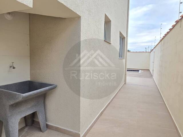 CASA COM PISCINA para Venda em Itanhaém - 4