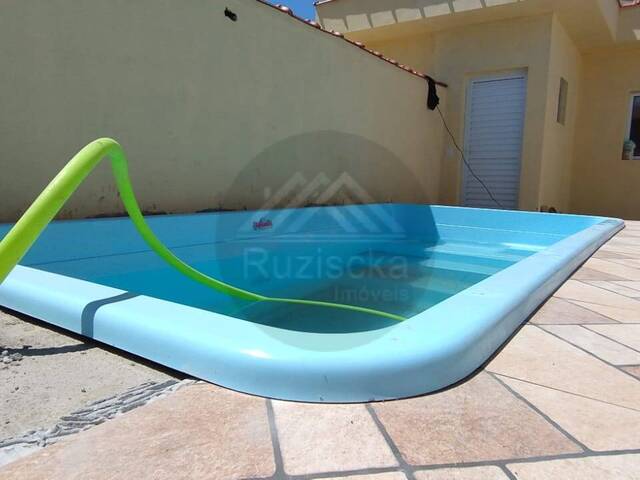CASA COM PISCINA para Venda em Itanhaém - 5