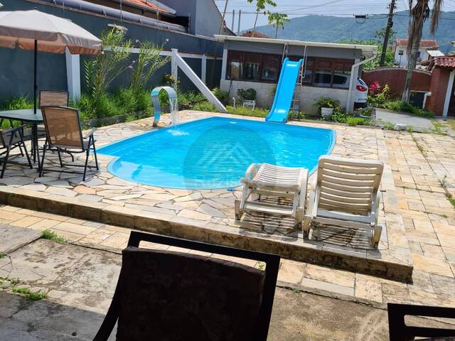 CASA COM PISCINA para Venda em Itanhaém - 3
