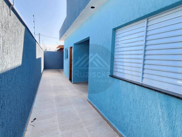 CASA COM PISCINA para Venda em Itanhaém - 4