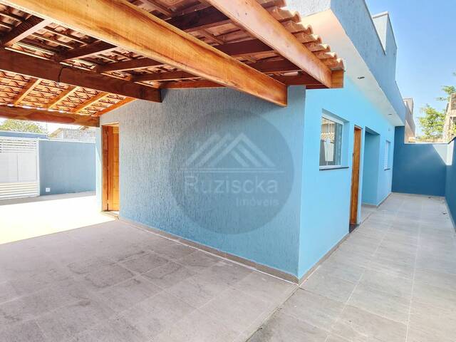 CASA COM PISCINA para Venda em Itanhaém - 2