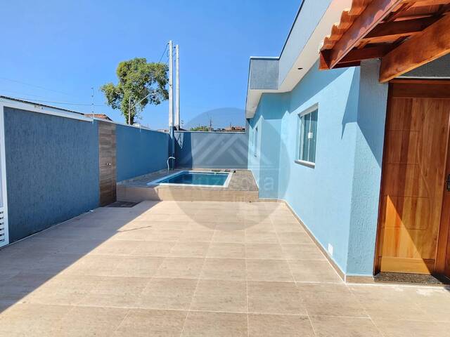 CASA COM PISCINA para Venda em Itanhaém - 3