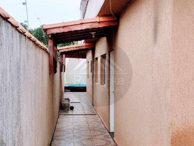 CASA COM PISCINA para Venda em Itanhaém - 3