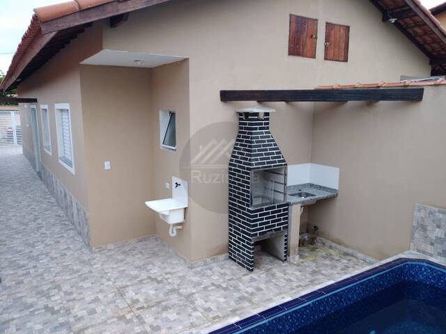 CASA COM PISCINA para Venda em Itanhaém - 4