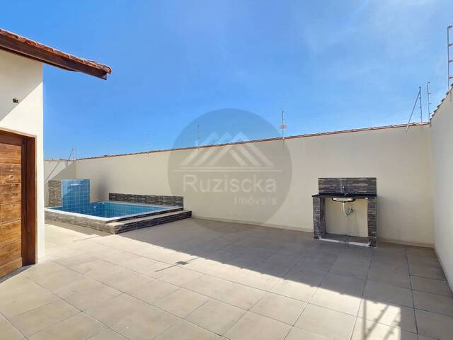CASA COM PISCINA para Venda em Itanhaém - 3