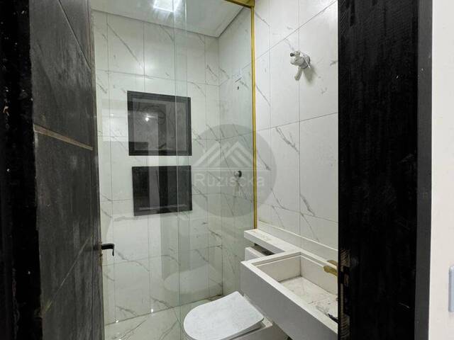 CASA COM PISCINA para Venda em Itanhaém - 3