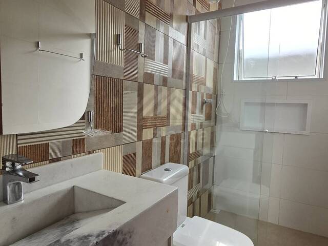 CASA COM PISCINA para Venda em Itanhaém - 4