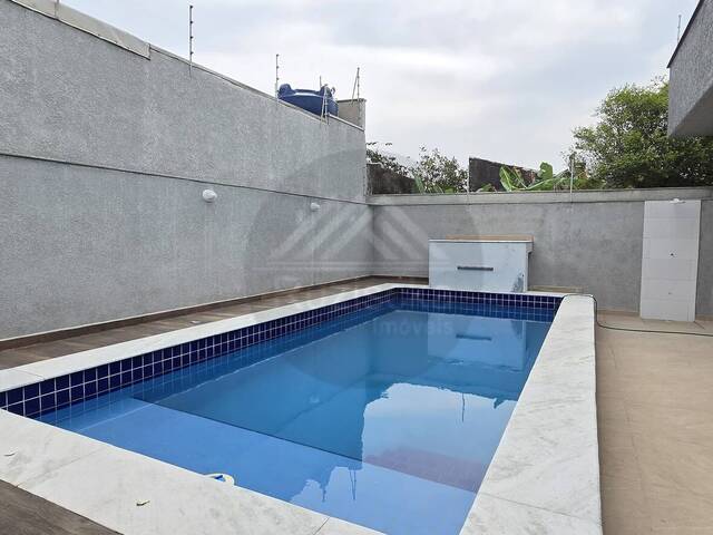 CASA COM PISCINA para Venda em Itanhaém - 2
