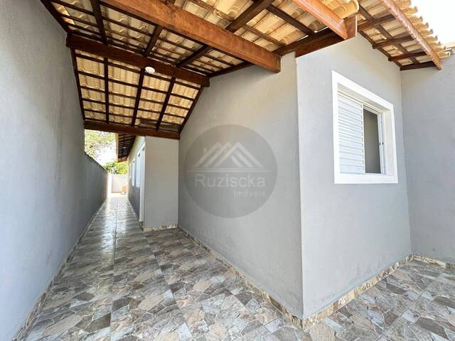 CASA COM PISCINA para Venda em Itanhaém - 3