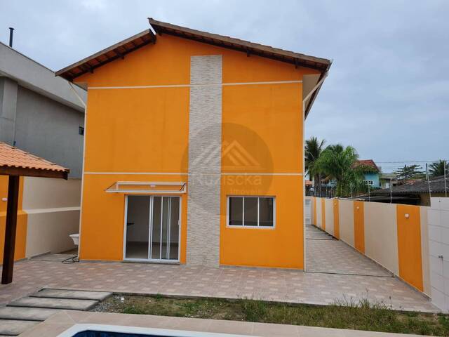 CASA COM PISCINA para Venda em Itanhaém - 2