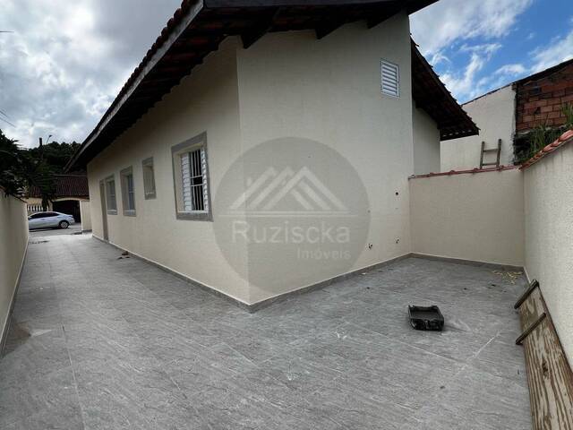 CASA COM PISCINA para Venda em Itanhaém - 5