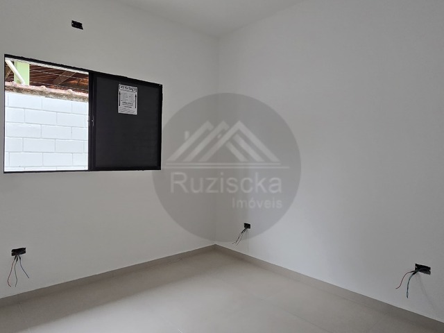 CASA COM PISCINA para Venda em Itanhaém - 5