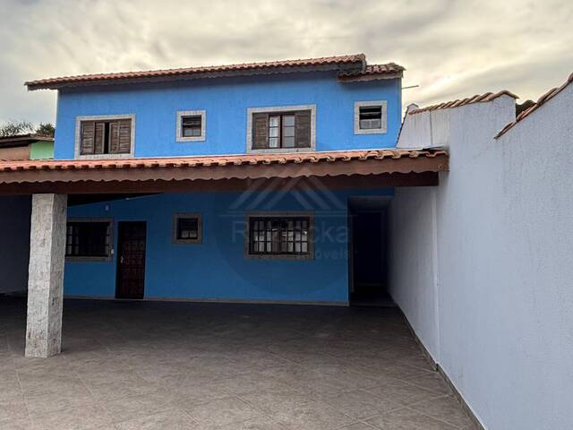 #CA395 - CASA COM PISCINA para Venda em Itanhaém - SP