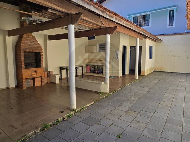 Casa para Venda em Itanhaém - 3