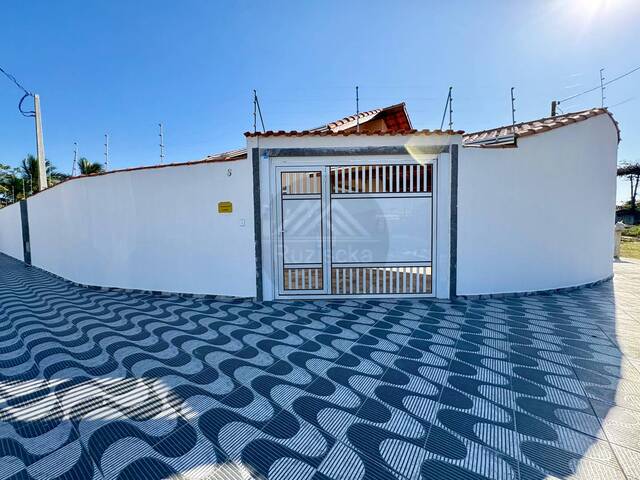 #CA988 - CASA COM PISCINA para Venda em Itanhaém - SP