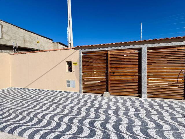 CASA COM PISCINA para Venda em Itanhaém - 5