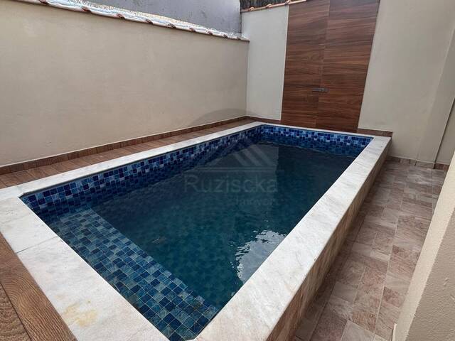 CASA COM PISCINA para Venda em Itanhaém - 5