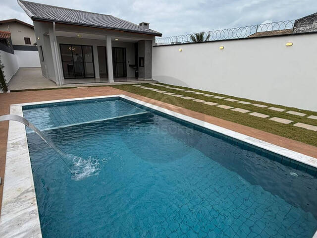 CASA COM PISCINA para Venda em Itanhaém - 3