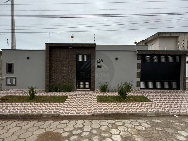 #CA1011 - CASA COM PISCINA para Venda em Itanhaém - SP - 1