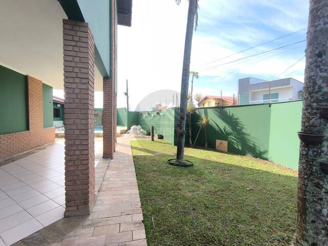 CASA COM PISCINA para Venda em Itanhaém - 5