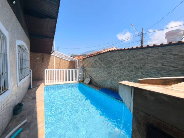 CASA COM PISCINA para Venda em Itanhaém - 4