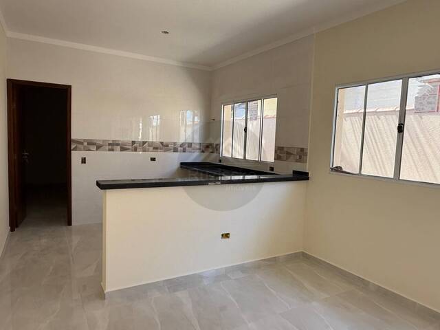 CASA COM PISCINA para Venda em Itanhaém - 4