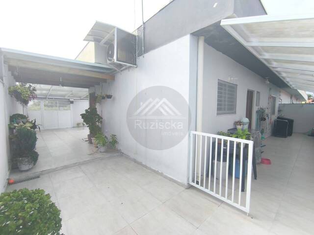 CASA COM PISCINA para Venda em Itanhaém - 2