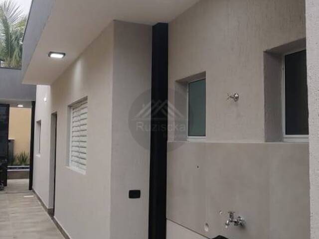 CASA COM PISCINA para Venda em Itanhaém - 4