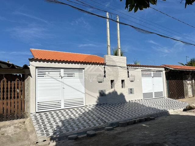 CASA COM PISCINA para Venda em Itanhaém - 4