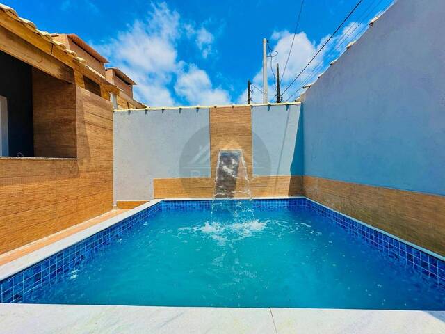 CASA COM PISCINA para Venda em Itanhaém - 3