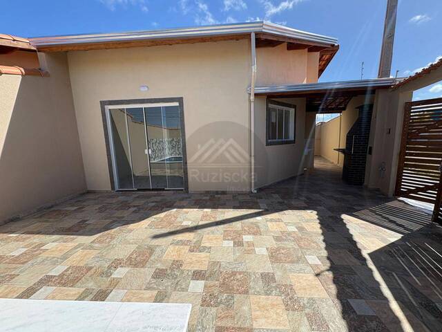 #CA1067 - CASA COM PISCINA para Venda em Itanhaém - SP - 2