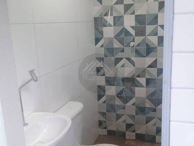 CASA COM PISCINA para Venda em Itanhaém - 4