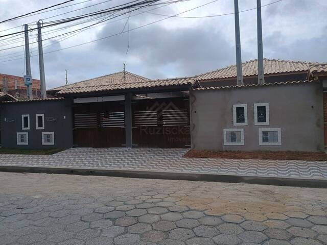 CASA COM PISCINA para Venda em Itanhaém - 5