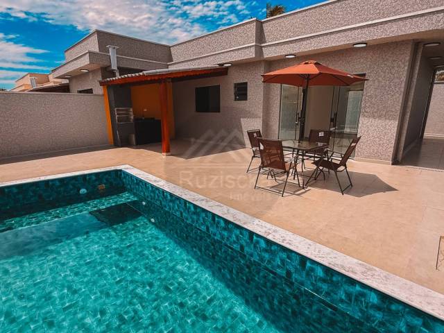 #CA1077 - CASA COM PISCINA para Venda em Itanhaém - SP - 2