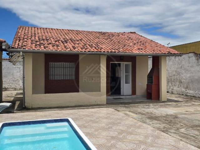 CASA COM PISCINA para Venda em Itanhaém - 4