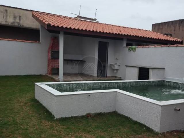 CASA COM PISCINA para Venda em Itanhaém - 2