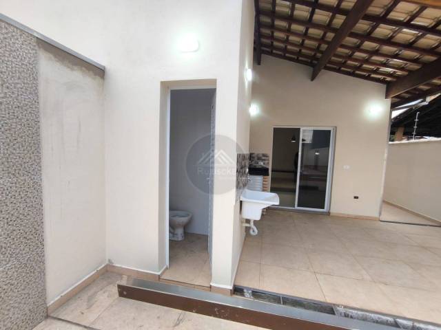 CASA COM PISCINA para Venda em Itanhaém - 5