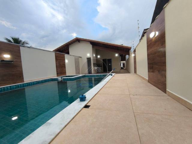 CASA COM PISCINA para Venda em Itanhaém - 4