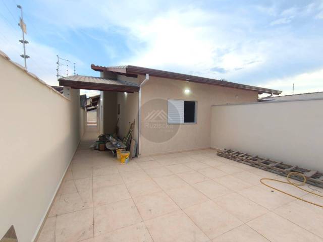 CASA COM PISCINA para Venda em Itanhaém - 2