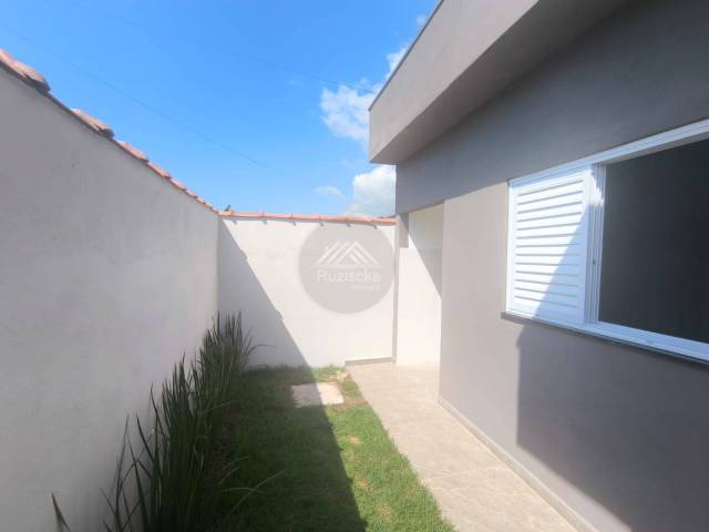 CASA COM PISCINA para Venda em Itanhaém - 4