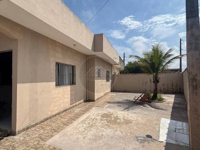 Casa para Venda em Itanhaém - 3