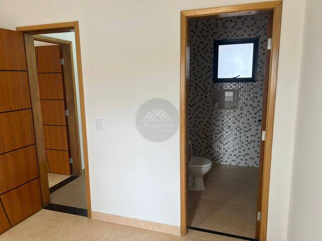 CASA COM PISCINA para Venda em Itanhaém - 3