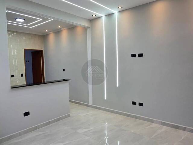 CASA COM PISCINA para Venda em Itanhaém - 4