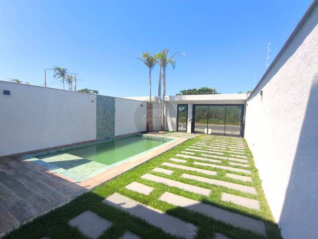 CASA COM PISCINA para Venda em Itanhaém - 5