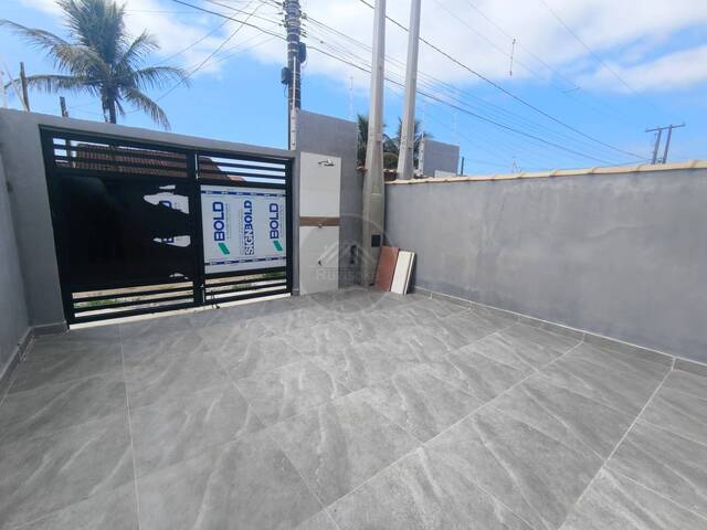 CASA COM PISCINA para Venda em Itanhaém - 5