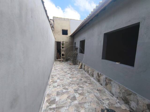 CASA COM PISCINA para Venda em Itanhaém - 3